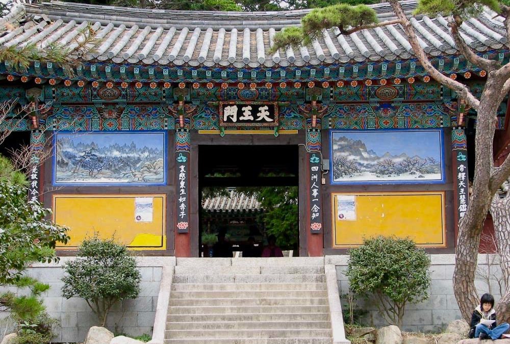 What It’s Like to Spend Two Days in a Korean Temple